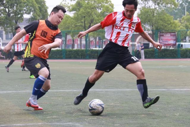 林诗栋在亚运会乒乓球男单决赛中夺金